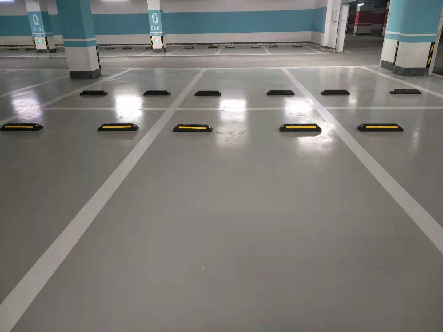 为什么处理环氧自流平的时候表面颜色发白？