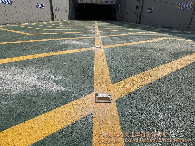 广西-地下停车场为什么要做防滑坡道？(图2)