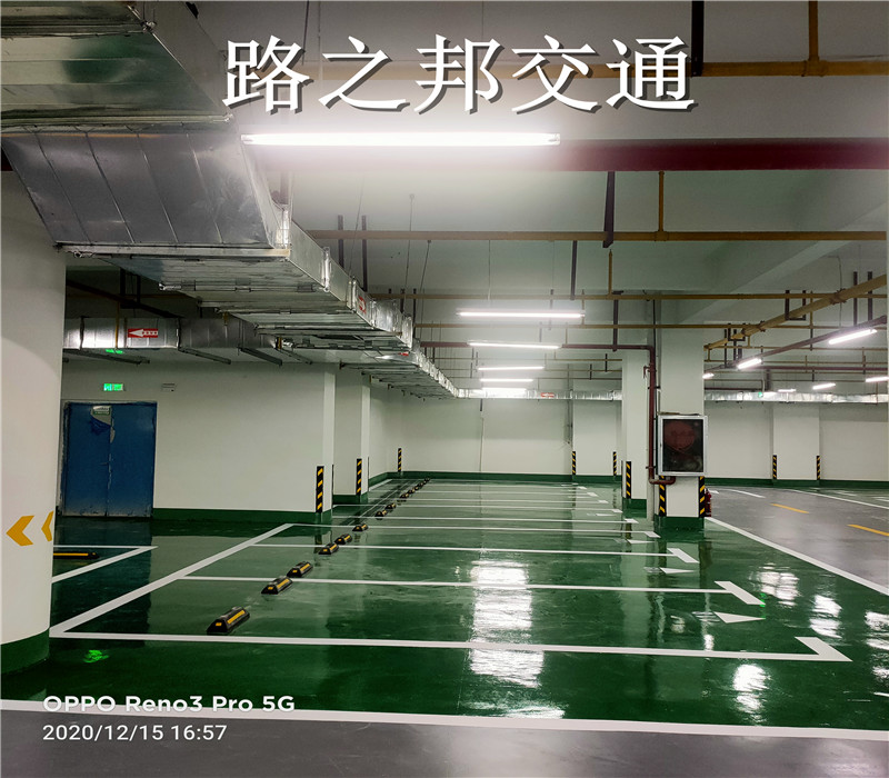 贺州停车场环氧地坪漆多少一平方米