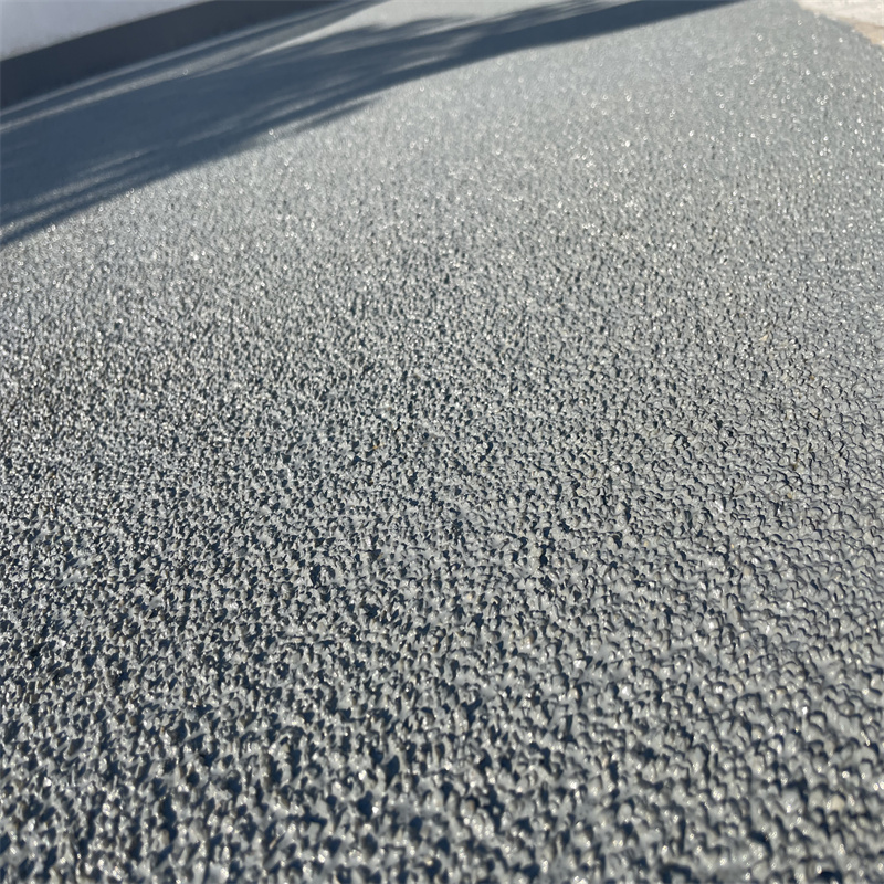 停车场出入口用哪种地坪漆材料好？(图1)