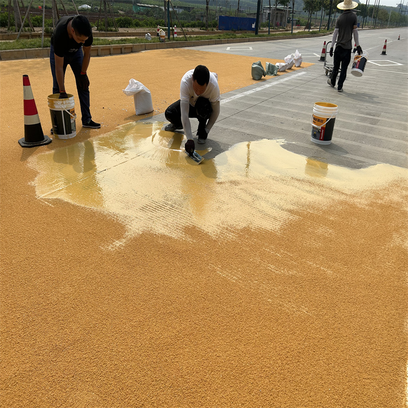 彩色陶瓷颗粒防滑路面的施工工艺(图2)