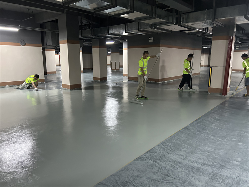 小区地下室水性地坪漆施工,停车场地坪漆(图6) 小区地下室水性地坪漆施工,停车场地坪漆(图6)